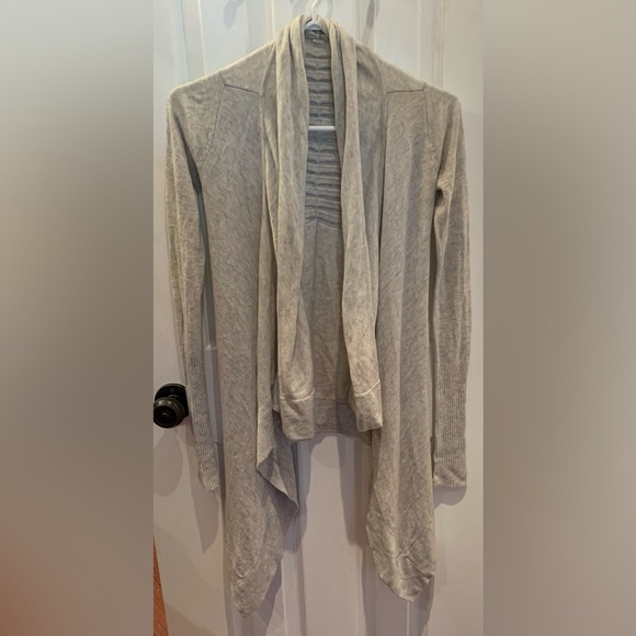 Lululemon Wrap - Picture 1 of 4